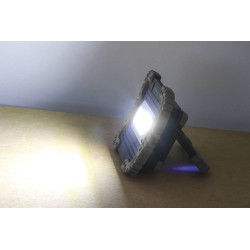PROJECTEUR LED RECHARGEABLE, PORTABLE